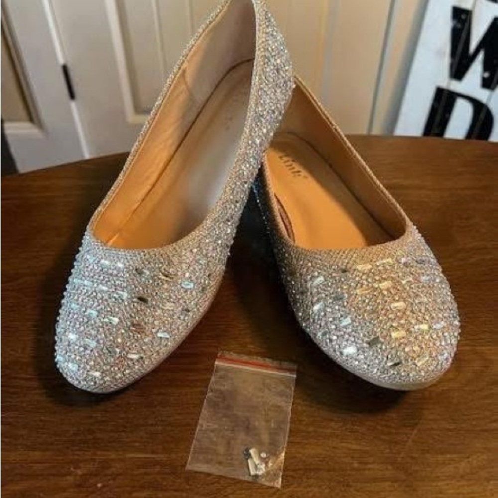 Link Sparkling Silver Flats